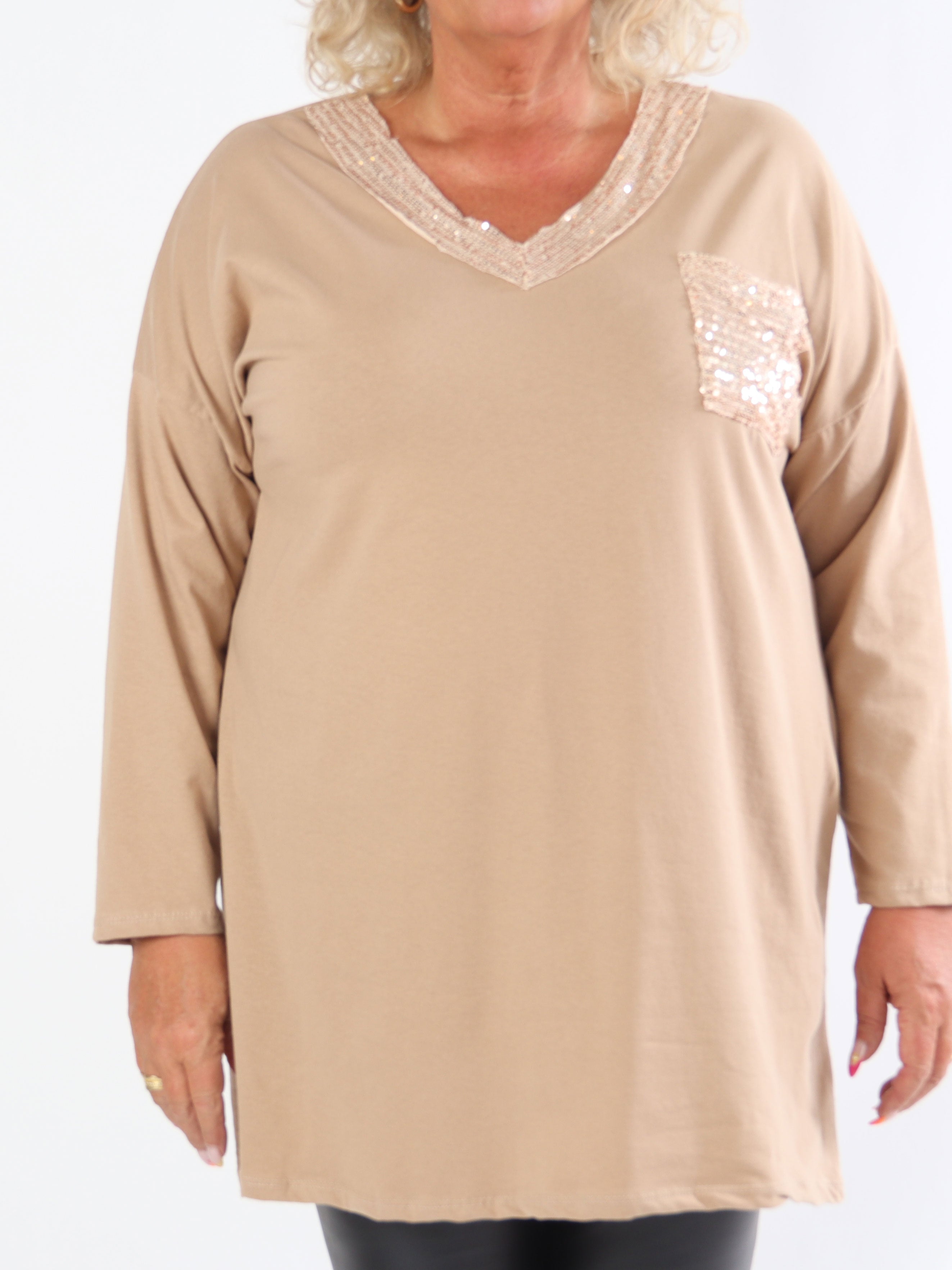 Jasmine - Mjuk plus size-tunika i bomull med paljetter